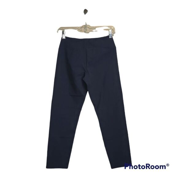 Women with Control Shape Enhancing Pants - Picture 2 of 5